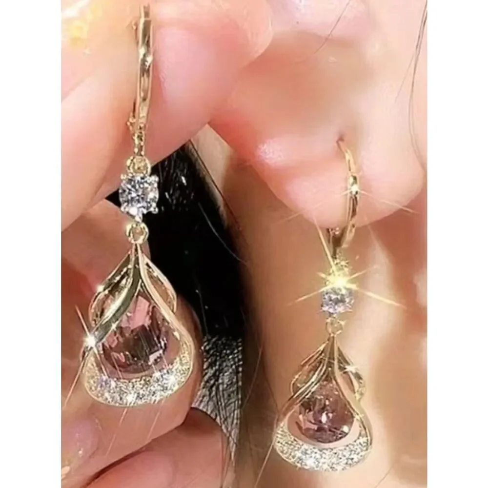 NWT Teardrop Earrings and Necklace Faceted Stones Maximizes Sparkle
